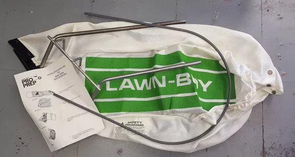 683281 Side Catcher Bag Lawn-Boy NOS Vintage 683282